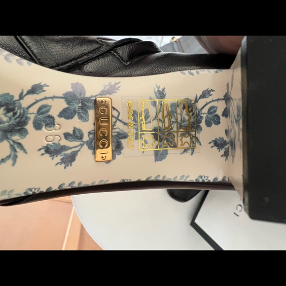 Gucci ! These are honestly the perfect black boot! Its fall lets do this ! 🥰 - Picture 9 of 11